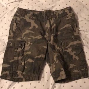 Old Navy camo cargo shorts